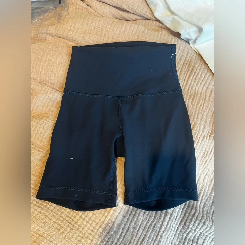 LAST CHANCE Lululemon Wunder Train High-Rise Short 6" - Picture 3 of 4
